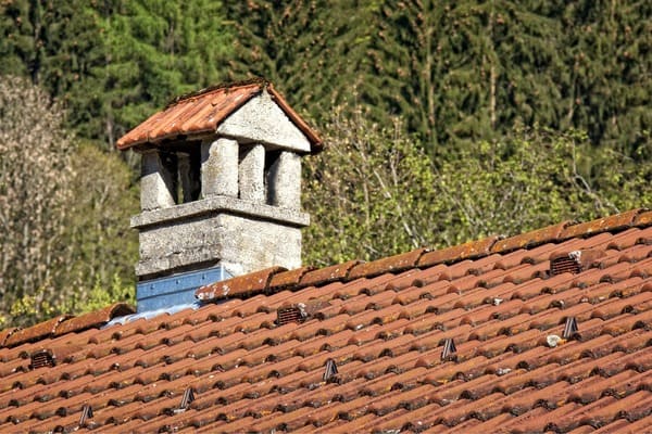 屋根カバー工法（重ね葺き）を選ぶことで得られる4つのメリット